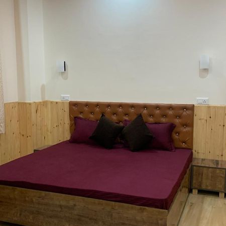 Tulip Flowing River View Hotel. Shamshi Екстер'єр фото