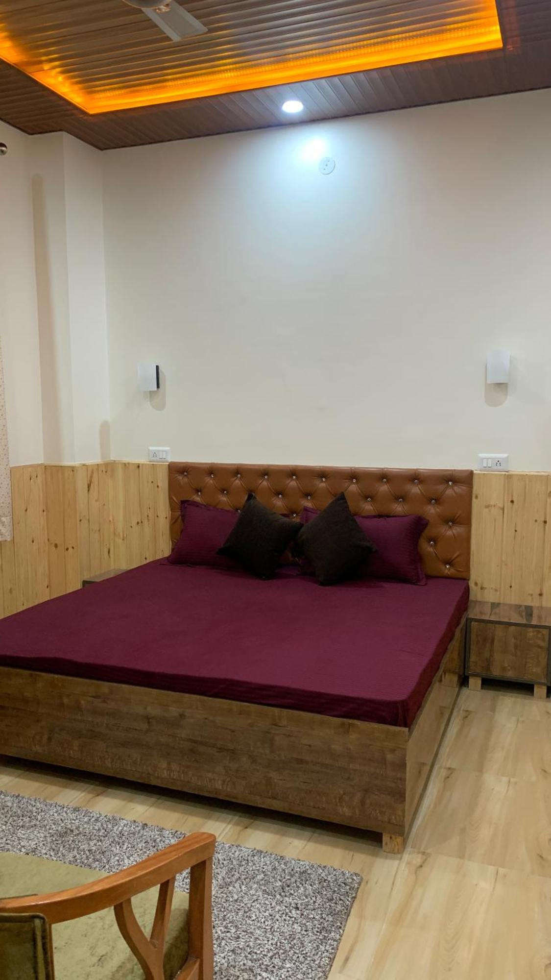 Tulip Flowing River View Hotel. Shamshi Екстер'єр фото