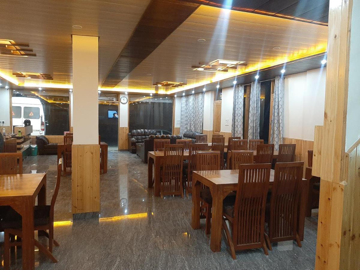 Tulip Flowing River View Hotel. Shamshi Екстер'єр фото