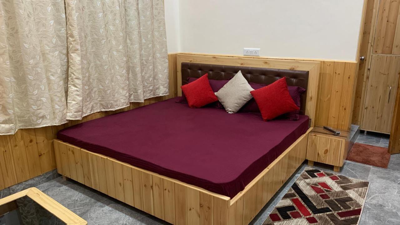 Tulip Flowing River View Hotel. Shamshi Екстер'єр фото