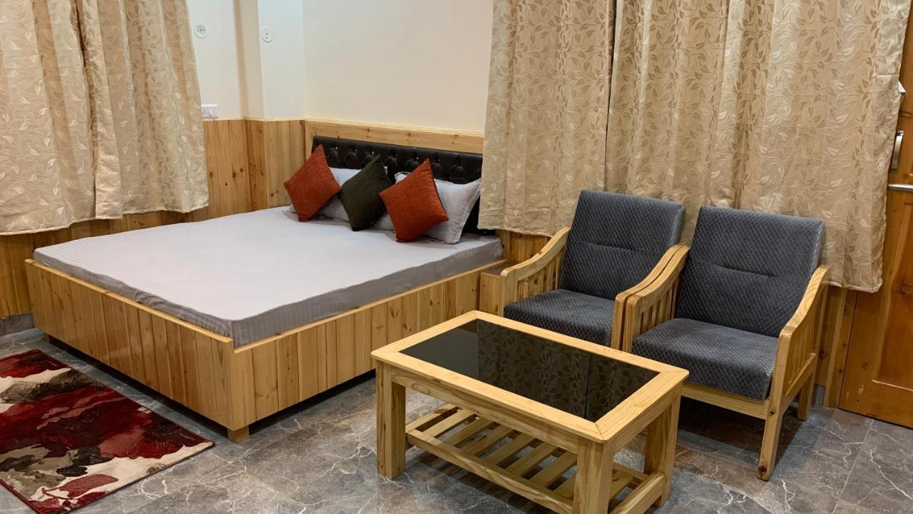 Tulip Flowing River View Hotel. Shamshi Екстер'єр фото