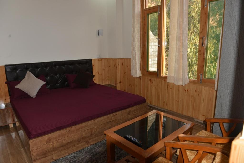 Tulip Flowing River View Hotel. Shamshi Екстер'єр фото