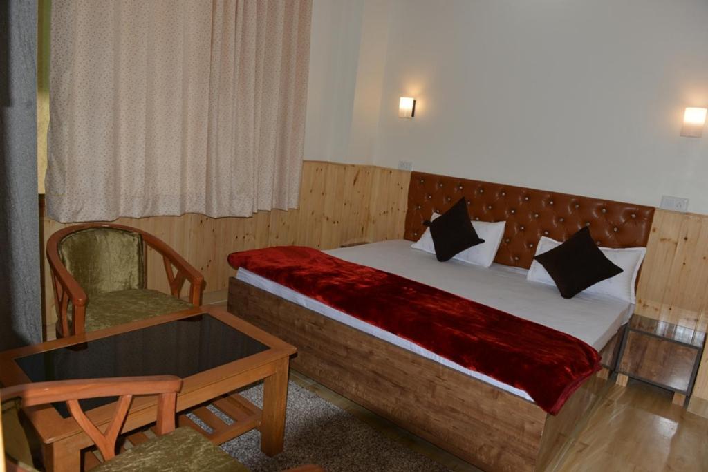 Tulip Flowing River View Hotel. Shamshi Екстер'єр фото