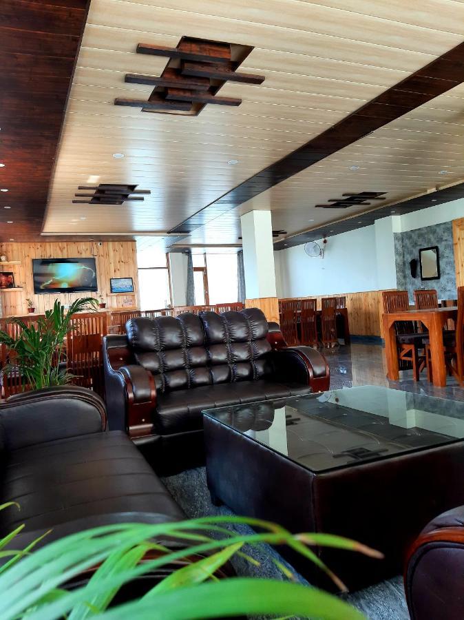 Tulip Flowing River View Hotel. Shamshi Екстер'єр фото